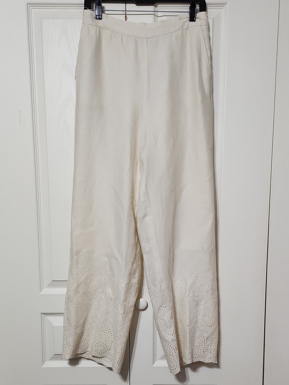 NWT Elie Tahari Linen Blend Embroidered Hem Pants. Size M